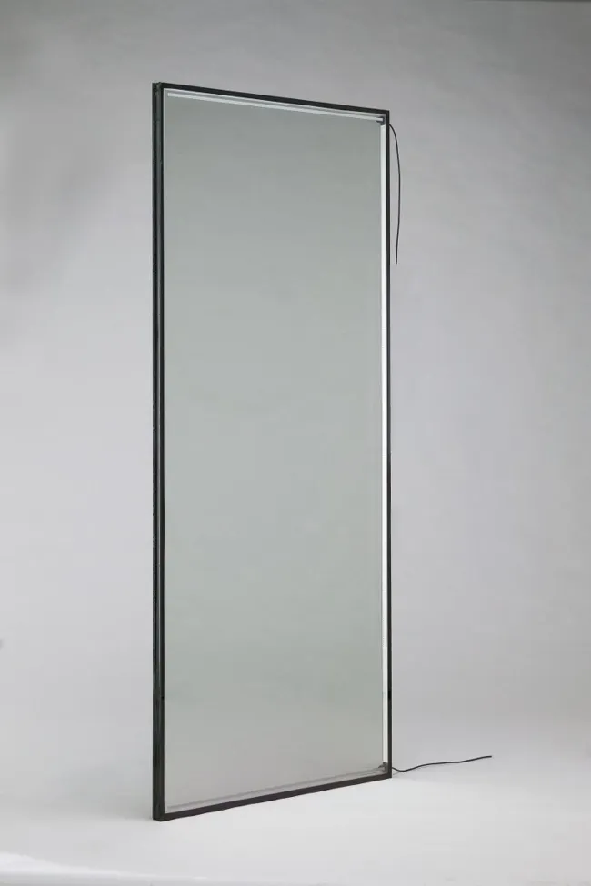 Flat heated glass