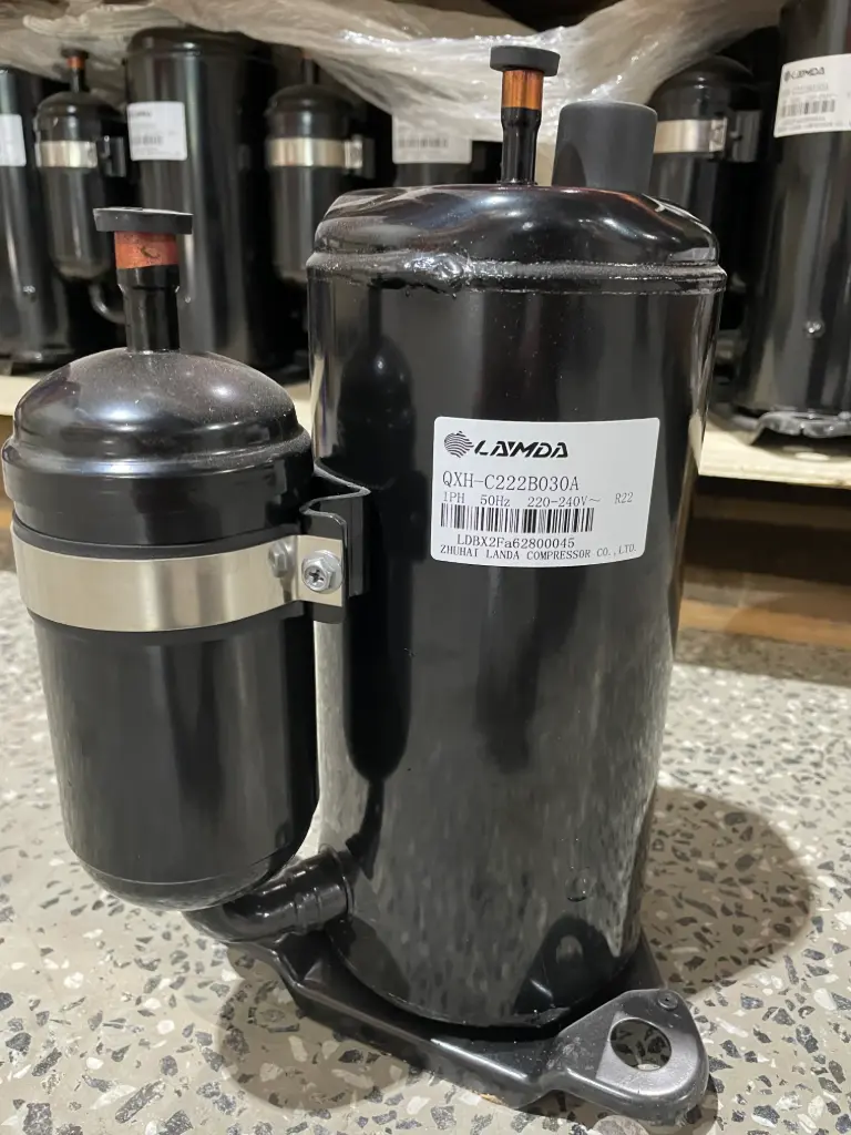 Thermostatic expansion valve, TGE, R22/R407C (067N2029)