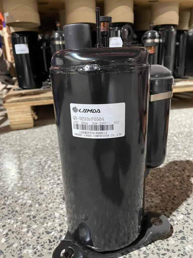 Thermostatic expansion valve, TGE, R22/R407C (067N2026)