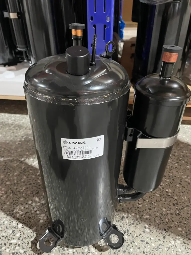 Thermostatic expansion valve, TGE, R22/R407C (067N2027)